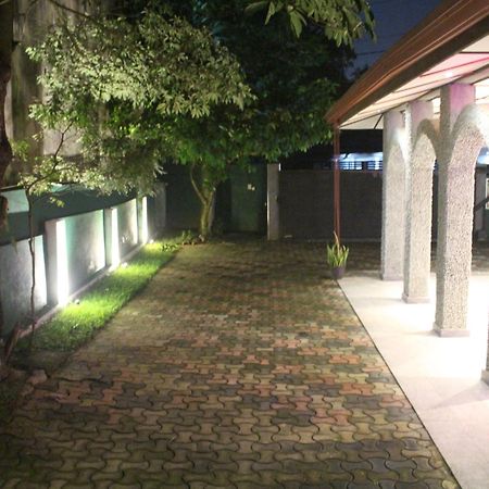 Villaflorence Kadawatha Екстер'єр фото