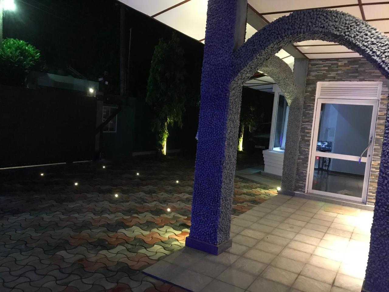 Villaflorence Kadawatha Екстер'єр фото