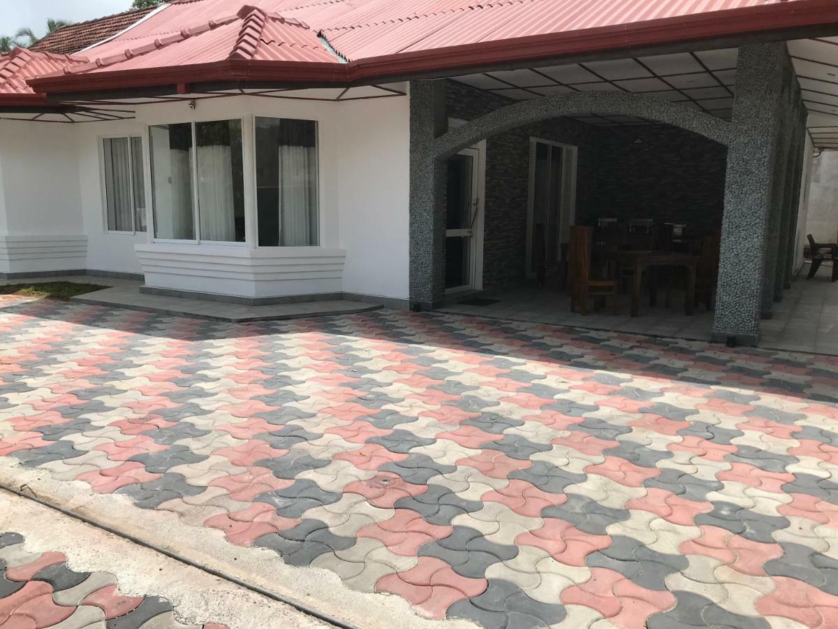 Villaflorence Kadawatha Екстер'єр фото